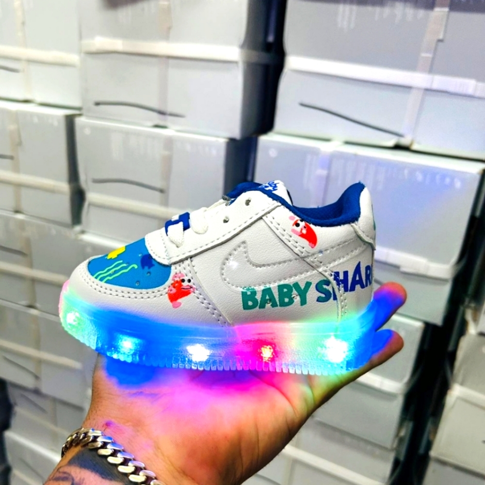 Baby shark light up 💙